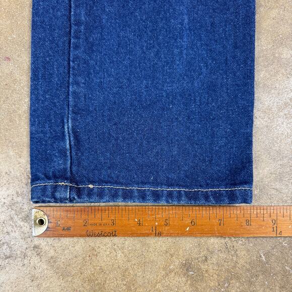 Vintage Calvin Klein Jeans Women’s Size 9 Straight Leg High Rise USA Denim - Picture 13 of 13